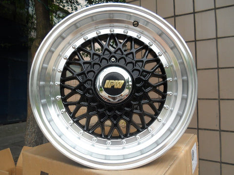 Four Pieces 15 inch et 35 Black Machined Lip wheel rims W881